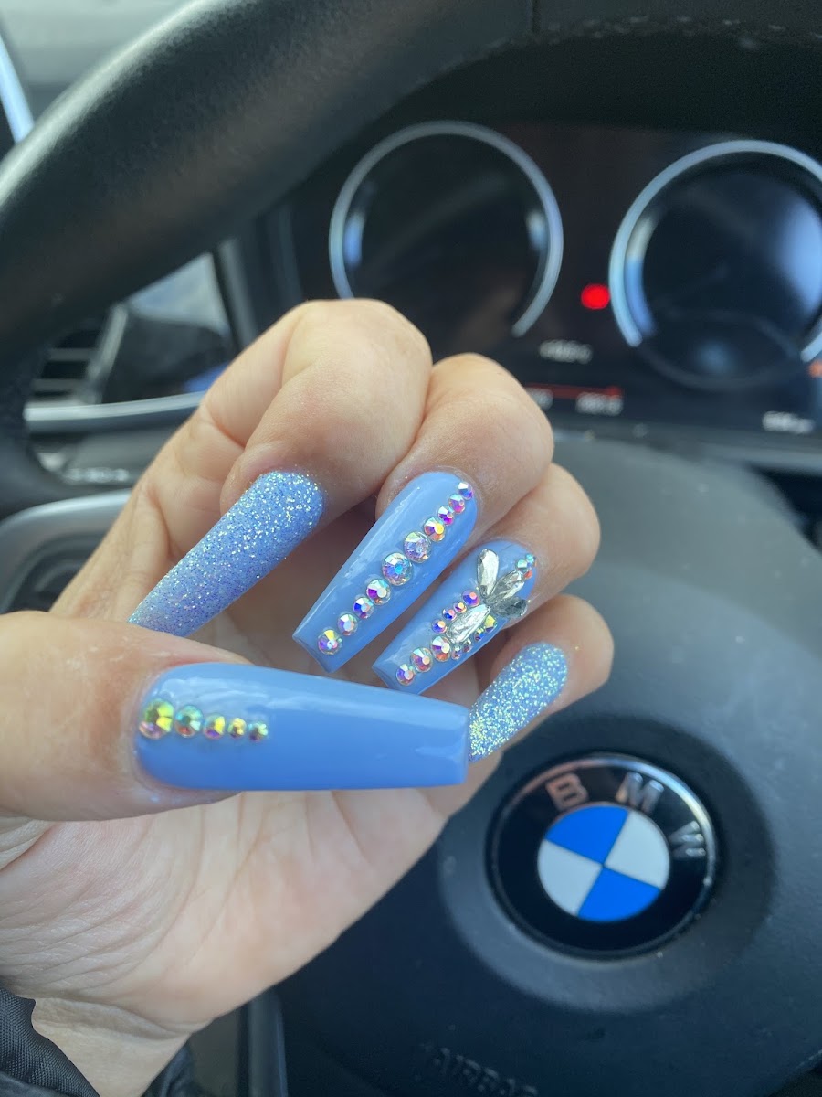 Ann's nails & spa work