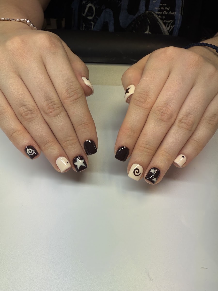 Ann's nails & spa work